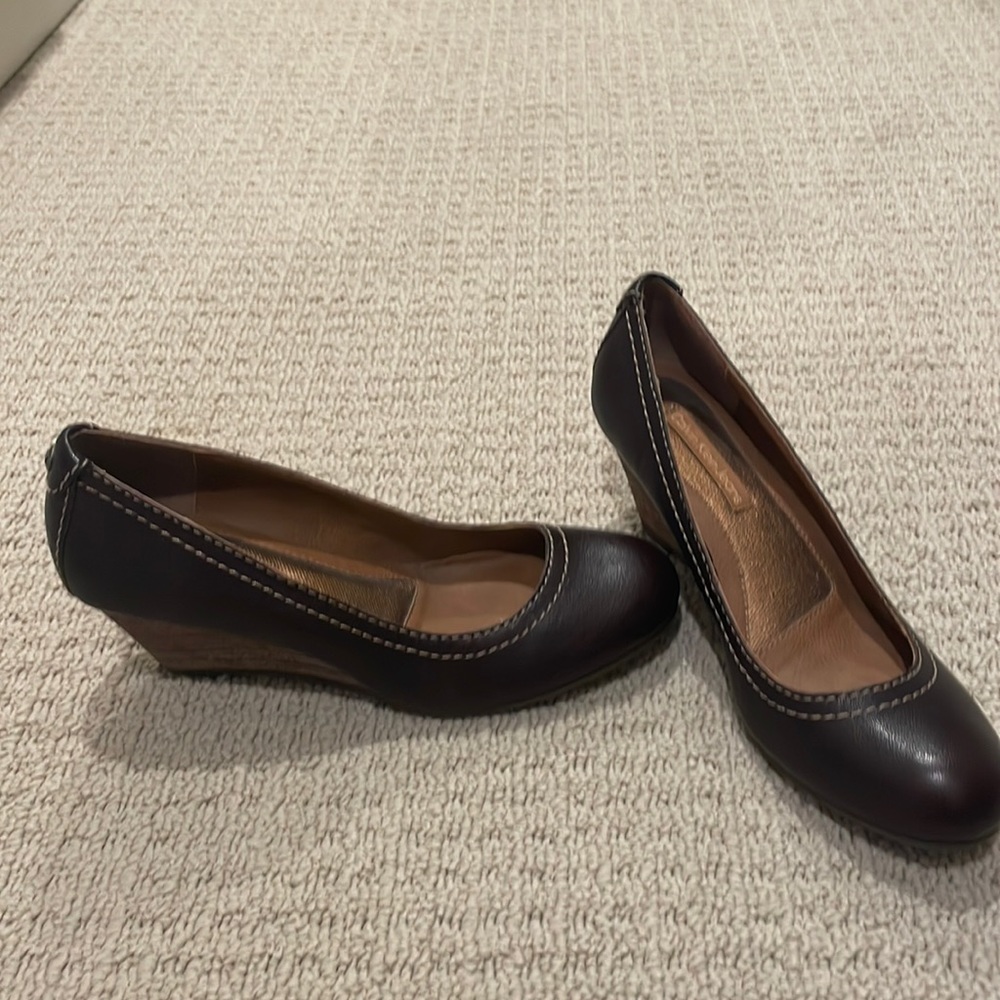 Great daily shoes, brand new